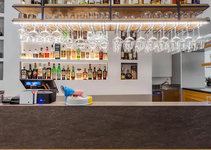 吉阿迪内托酒店