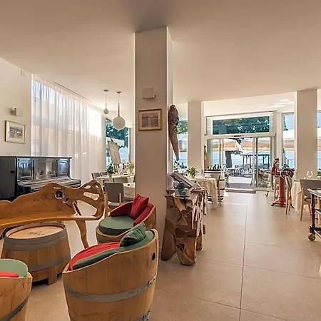 Giardinetto 4* Garda (Verona)