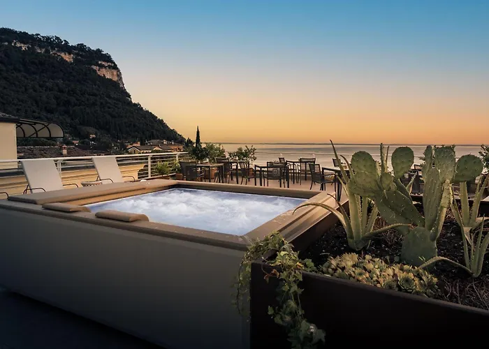 فندق Giardinetto غارْدا